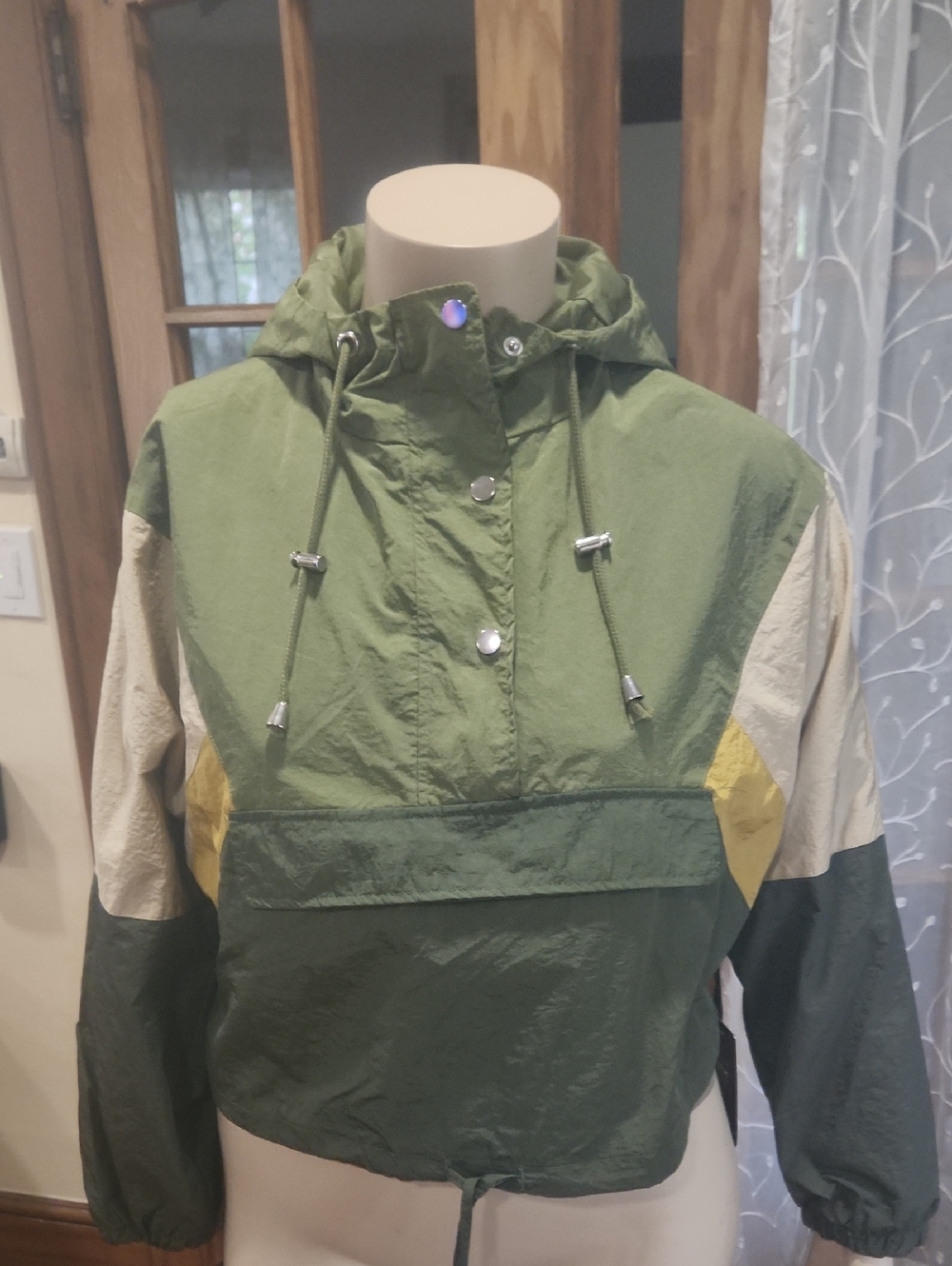 Olive Green Cropped Windbreaker Jacket From Cisono